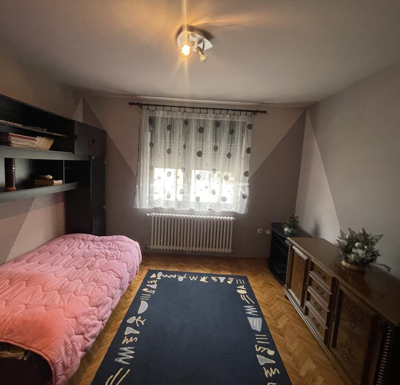 Kuća Prodaja Zrenjanin  363 m2