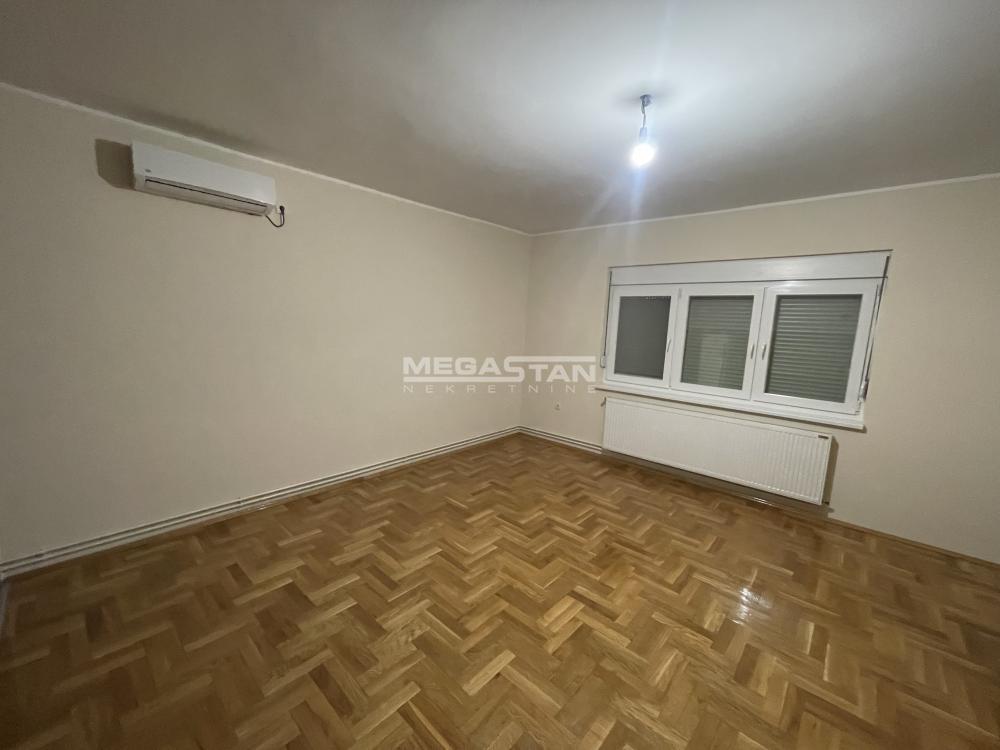 Kuća Prodaja Zrenjanin Kuća Prodaja Zrenjanin 363 m2
