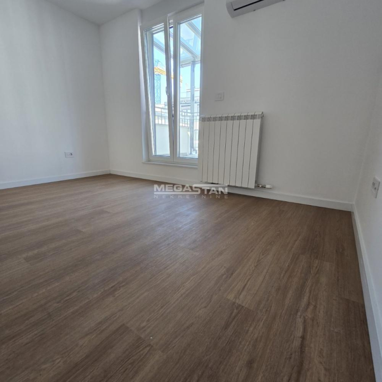 Stan Prodaja Beograd Šumice 162 m2