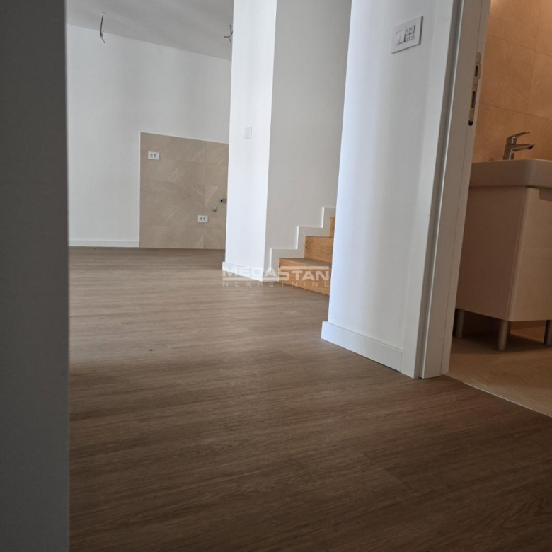 Stan Prodaja Beograd Šumice 162 m2