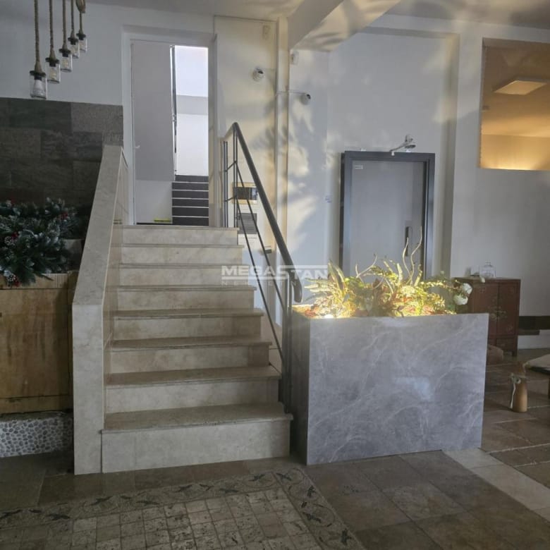 Lokal Izdavanje Beograd Žarkovo 330 m2