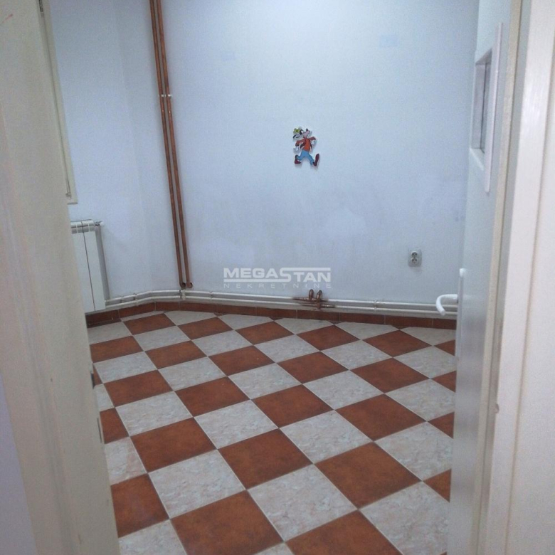Lokal Izdavanje Beograd Centar (Zemun) 131 m2