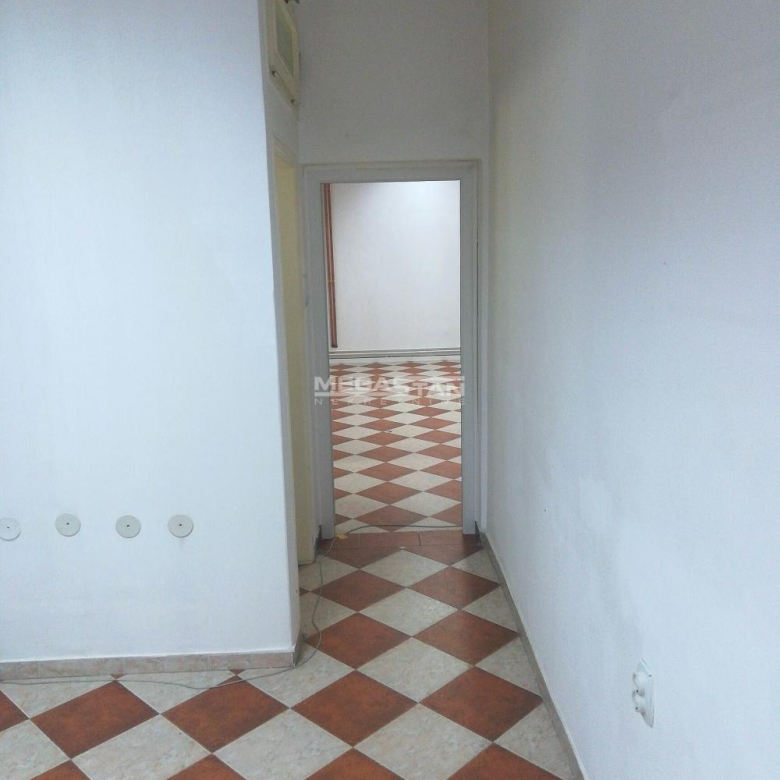 Lokal Izdavanje Beograd Centar (Zemun) 131 m2