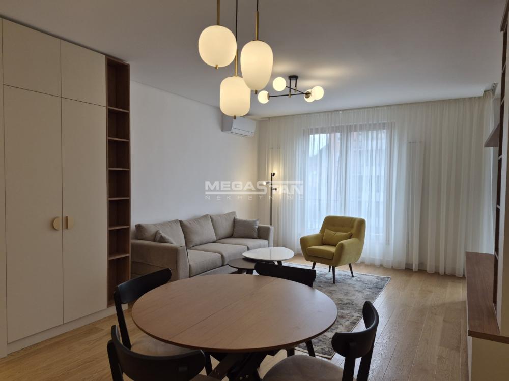 Stan Izdavanje Beograd Vukov Spomenik 58 m2