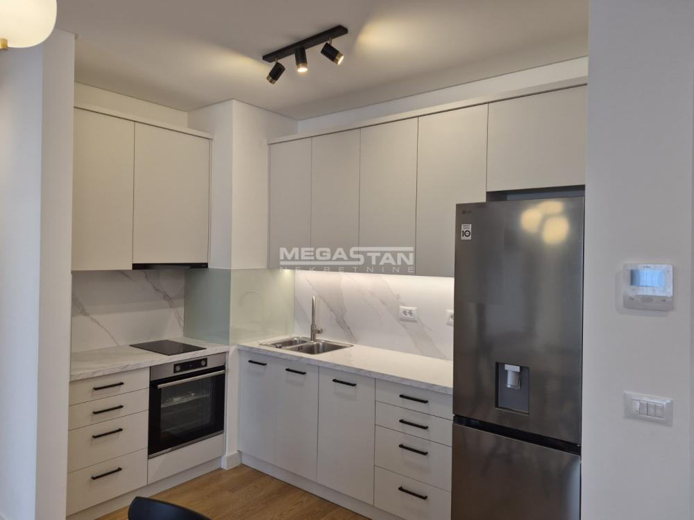 Stan Izdavanje Beograd Vukov Spomenik 58 m2