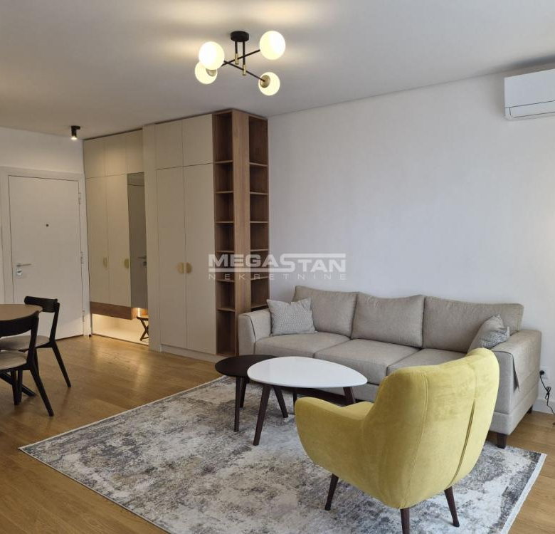 Stan Izdavanje Beograd Vukov Spomenik 58 m2