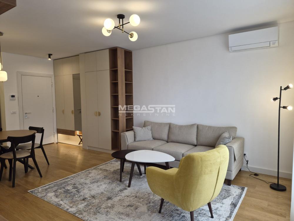 Stan Izdavanje Beograd Vukov Spomenik 58 m2