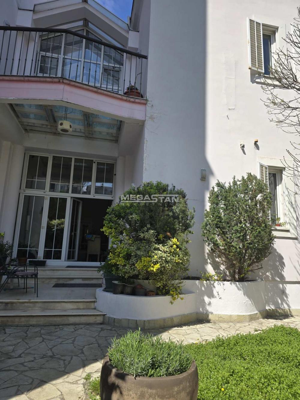 Kuća Prodaja Beograd Krunski Venac 815 m2