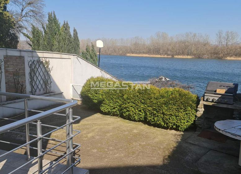 Kuća Prodaja Veliko Gradište  90 m2