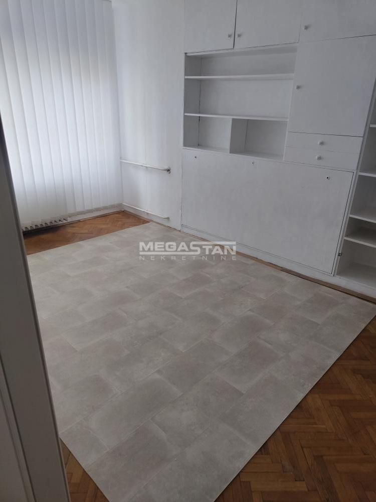 Lokal Izdavanje Beograd Topličin Venac 54 m2