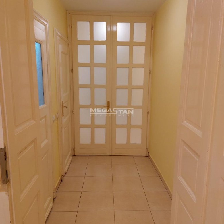 Stan Izdavanje Beograd Terazije 70 m2
