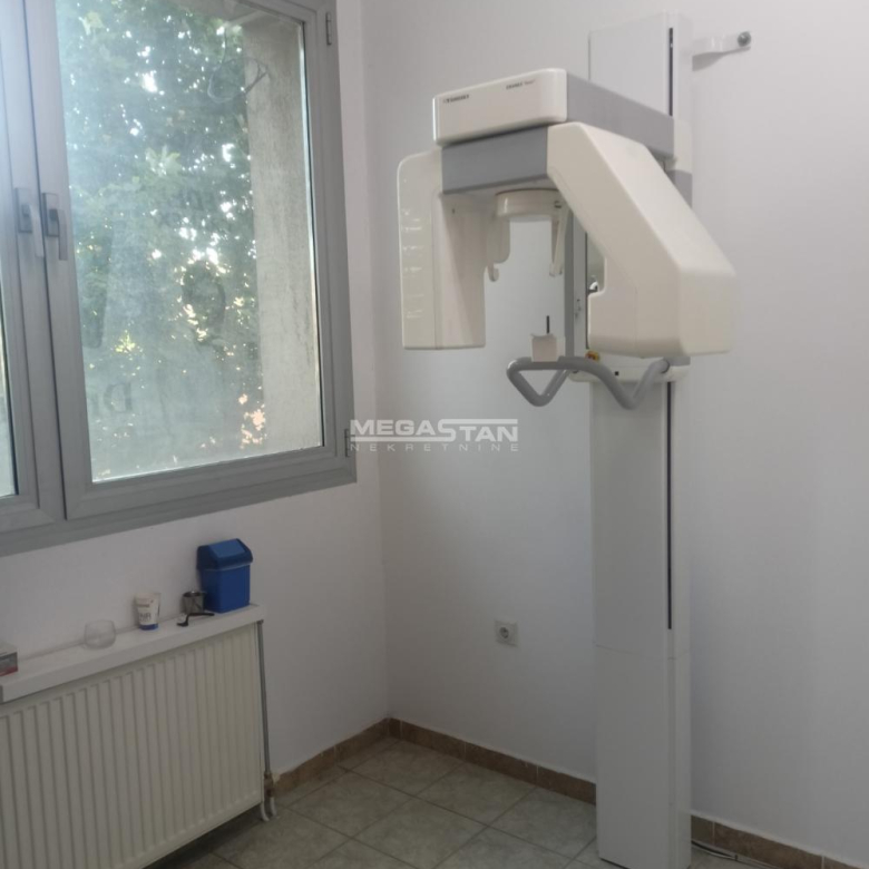 Lokal Prodaja Stara Pazova  28 m2