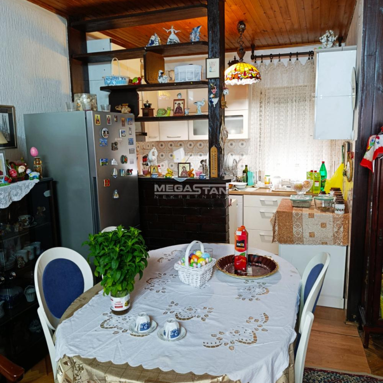 Kuća Prodaja Pančevo  232 m2