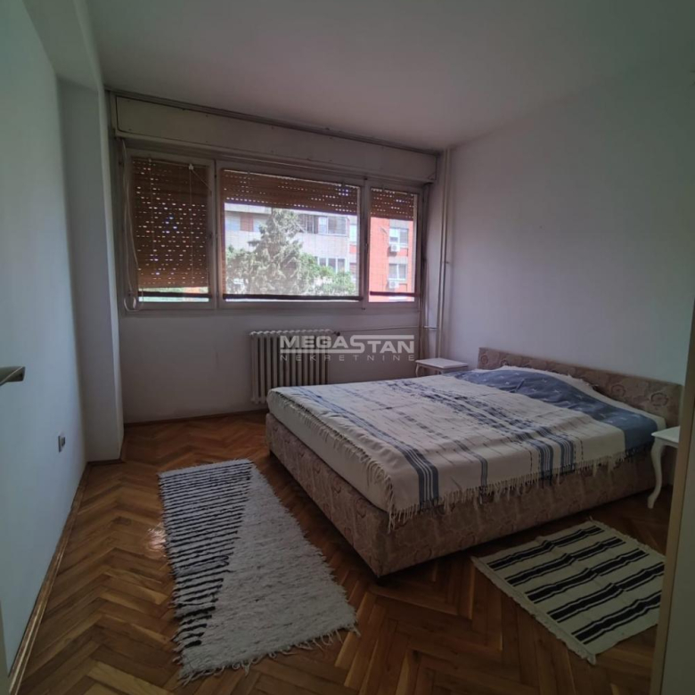Stan Izdavanje Beograd Kalenić Pijaca 63 m2