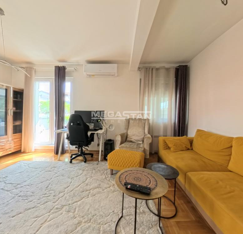 Nov, namešten, 56m2+22m2 terasa