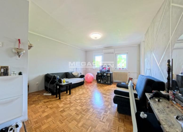 Lep, dvostran, 78m2