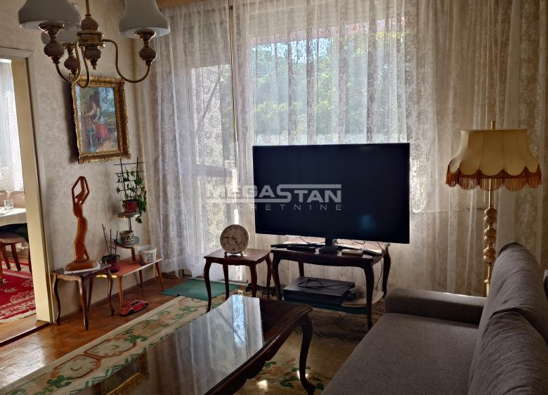 Stan Prodaja Beograd Blok 28 93 m2