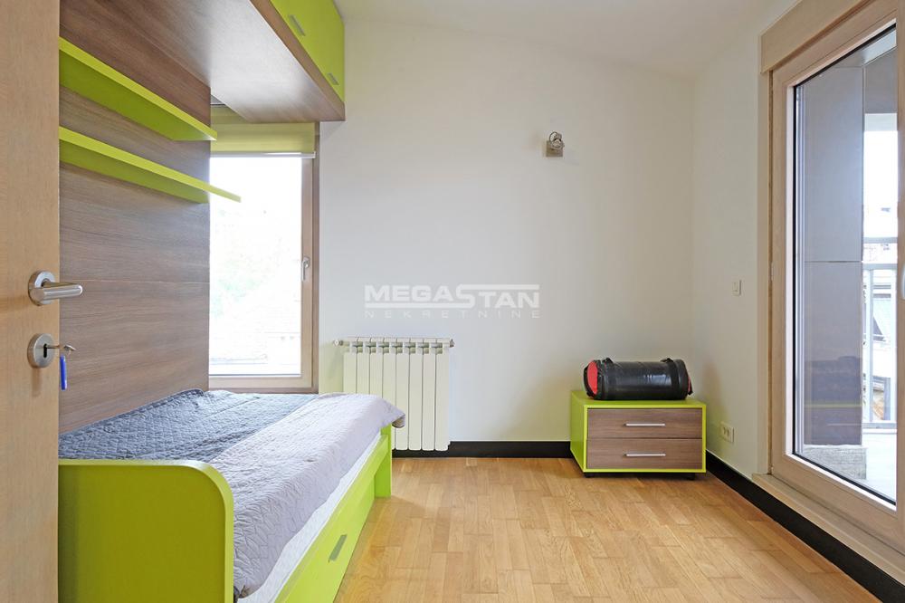 Stan Prodaja Beograd Stan Prodaja Beograd Hram Svetog Save 130 m2