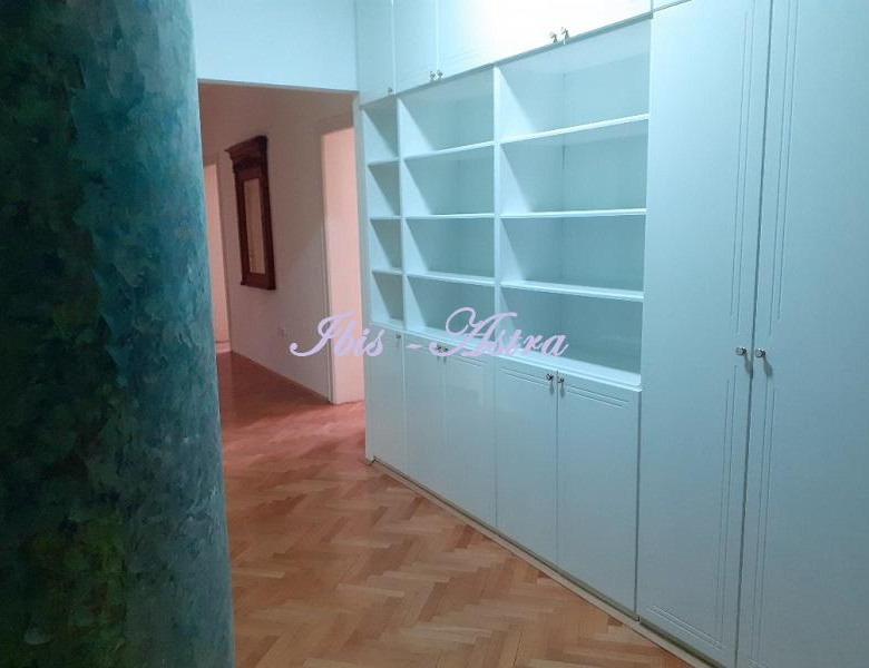 Salonski stan za izdavanje centar ID#315455