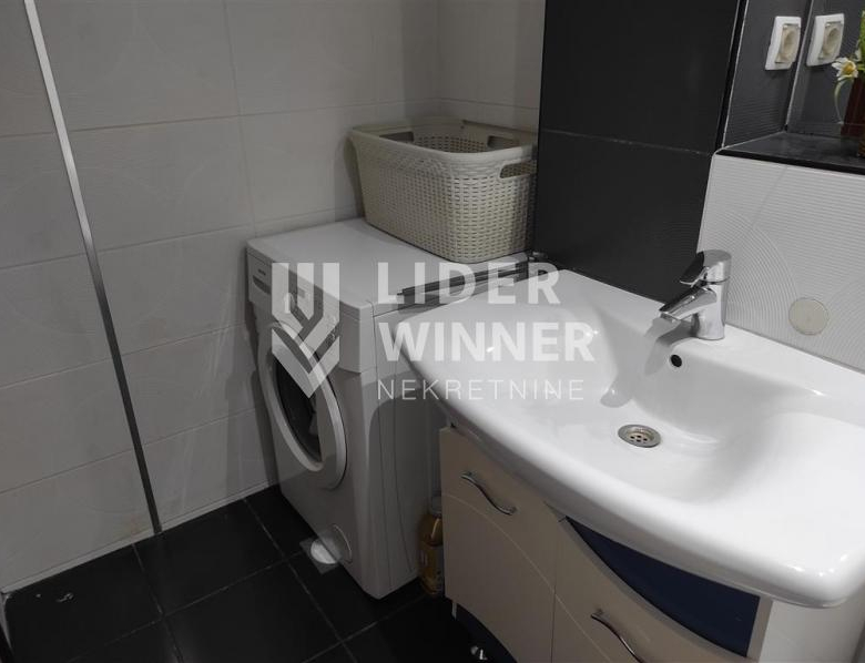 Stan Izdavanje Beograd Dedinje 260 m2
