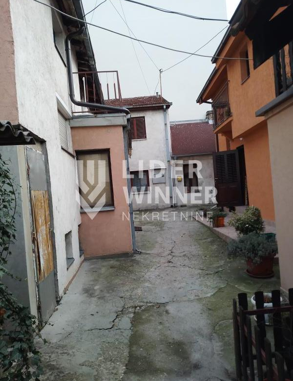Kuća Prodaja Beograd Stepojevac 440 m2