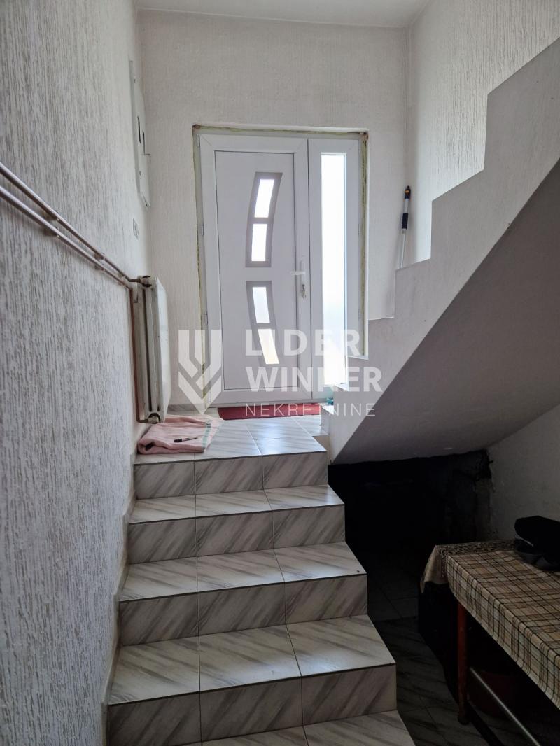 Kuća Prodaja Beograd Kuća Prodaja Beograd Zuce 247 m2