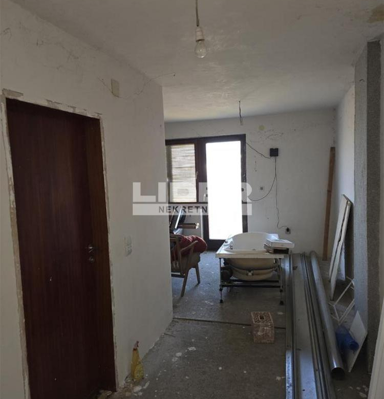 Kuća Prodaja Beograd Zuce 247 m2