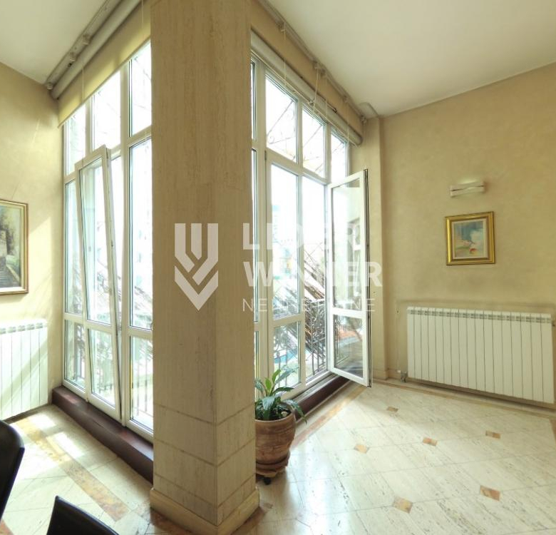 Stan Prodaja Beograd Hram Svetog Save 190 m2