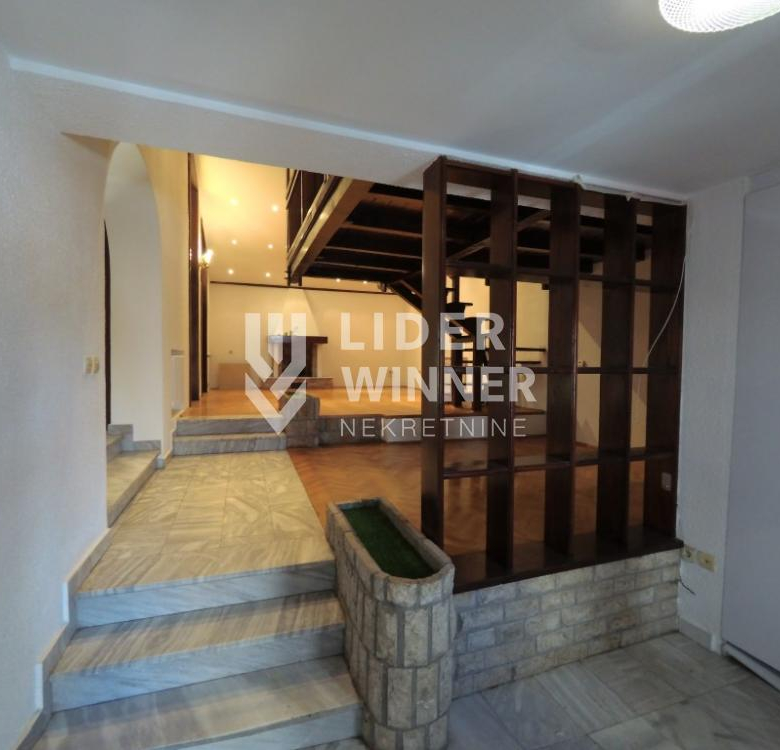 Kuća Izdavanje Beograd Lekino Brdo 157 m2