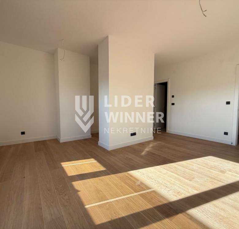 Lux stan Jove Ilića ID#131214.