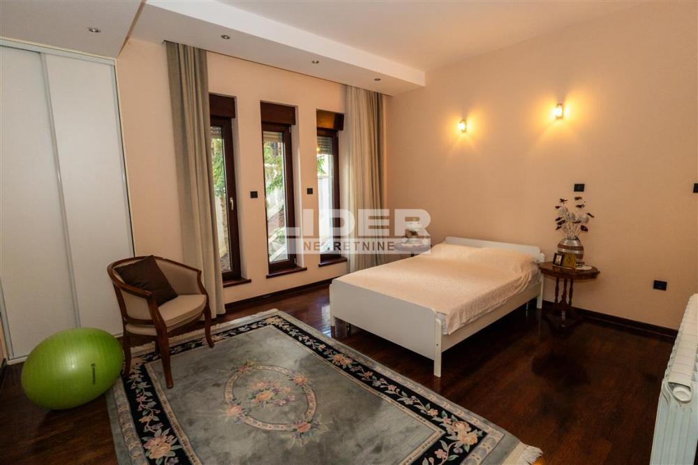Kuća Prodaja Beograd Kuća Prodaja Beograd Dedinje 600 m2