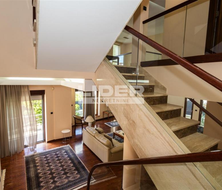 Kuća Prodaja Beograd Dedinje 600 m2