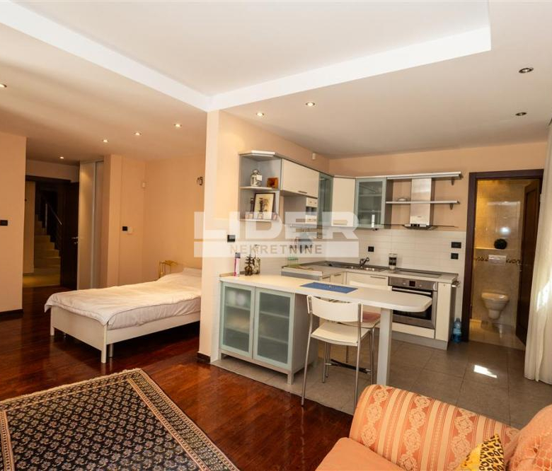 Kuća Prodaja Beograd Dedinje 600 m2