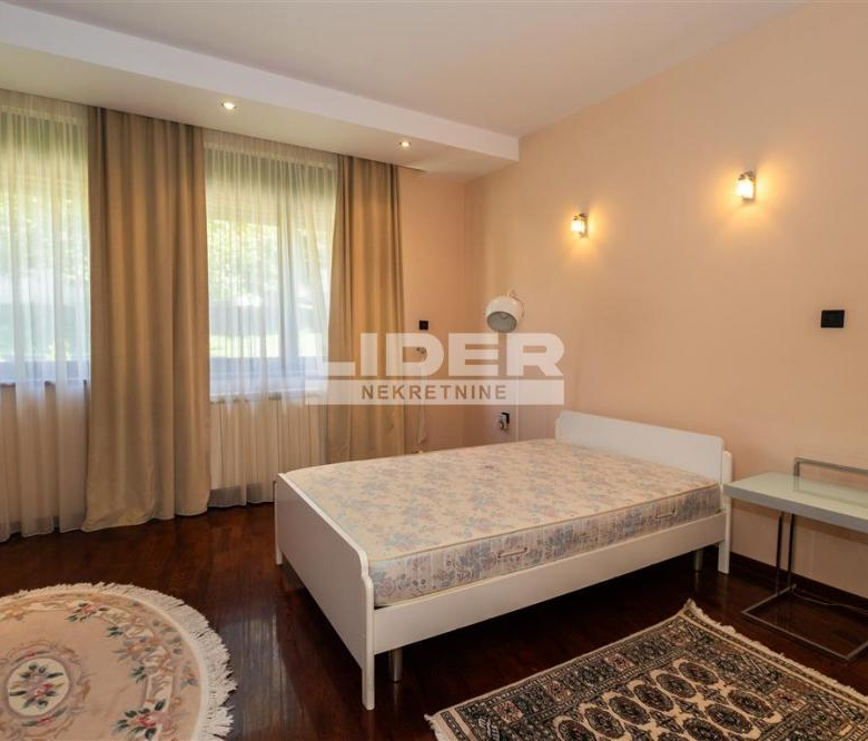 Kuća Prodaja Beograd Dedinje 600 m2