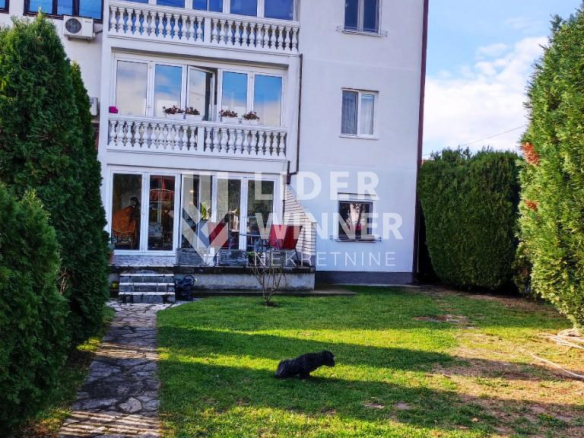 Kuća Prodaja Beograd Bežanijska Kosa 1 350 m2