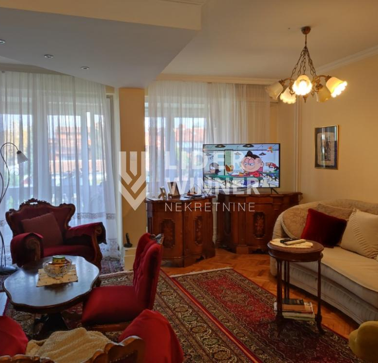 Kuća Prodaja Beograd Bežanijska Kosa 1 350 m2