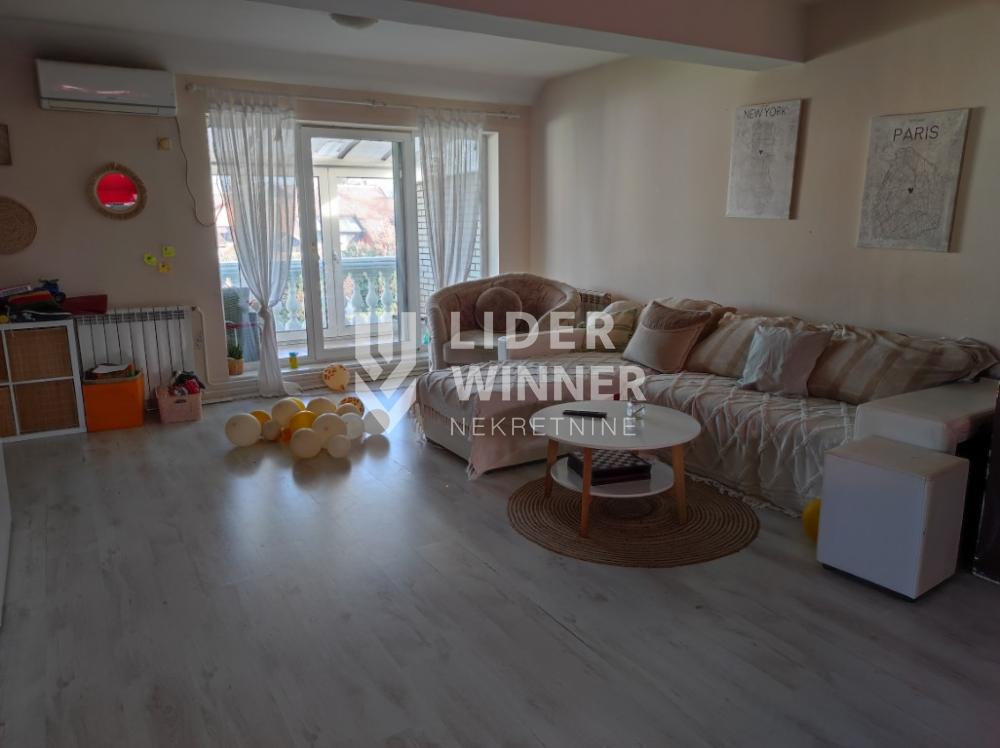 Kuća Prodaja Beograd Kuća Prodaja Beograd Bežanijska Kosa 1 350 m2