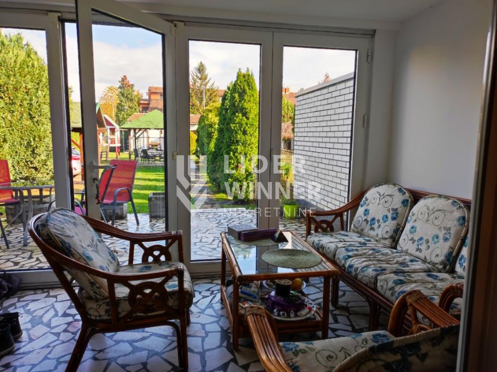 Kuća Prodaja Beograd Kuća Prodaja Beograd Bežanijska Kosa 1 350 m2