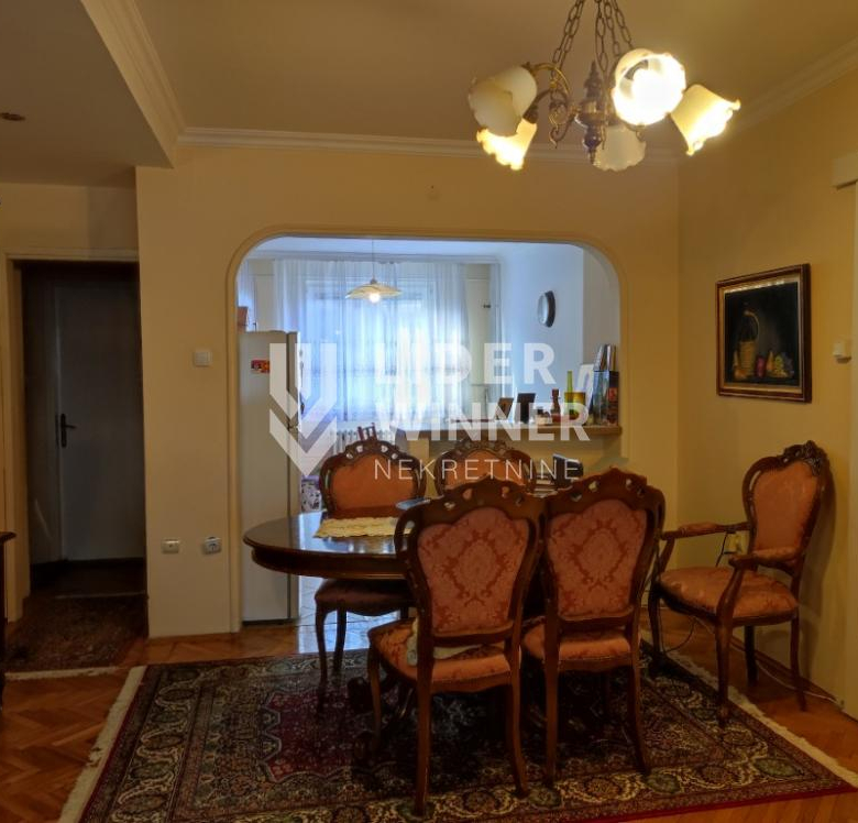 Kuća Prodaja Beograd Bežanijska Kosa 1 350 m2