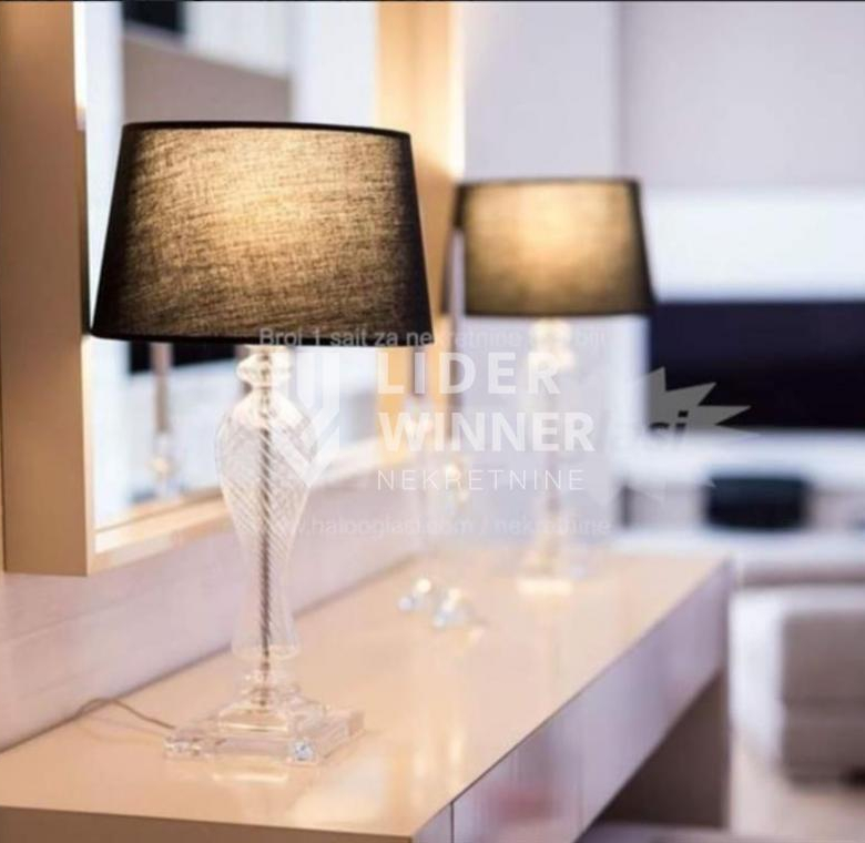 Kuća Prodaja Beograd Ledine 294 m2