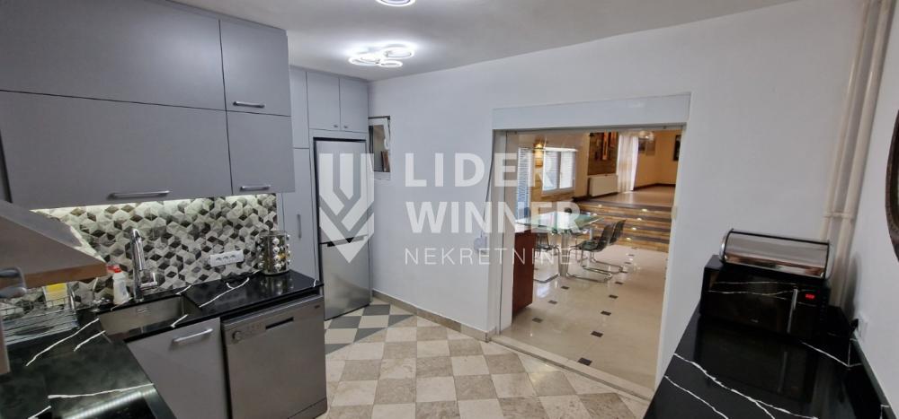 Kuća Izdavanje Beograd Žarkovo 190 m2