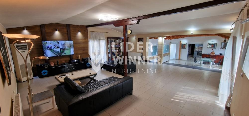 Kuća Izdavanje Beograd Žarkovo 190 m2