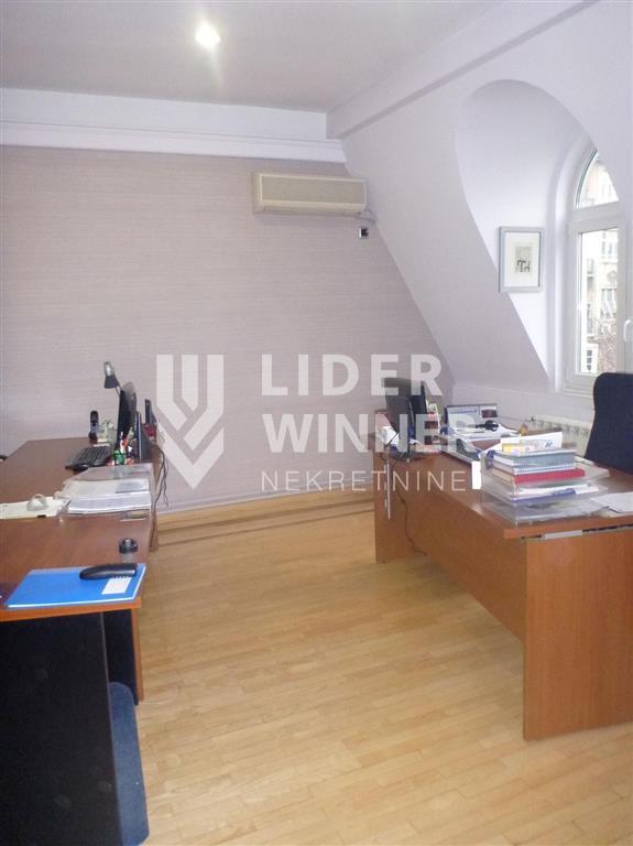 Stan Izdavanje Beograd Dorćol Donji 220 m2