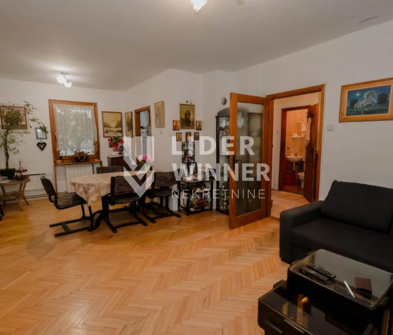 Kuća Prodaja Beograd Bežanijska Kosa 3 182 m2