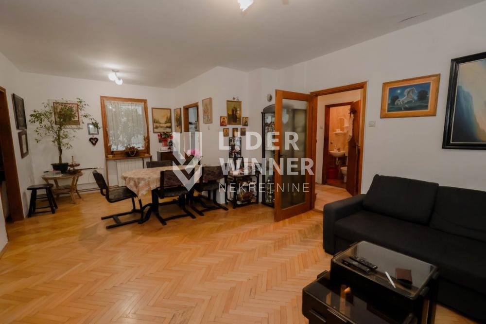 Kuća Prodaja Beograd Bežanijska Kosa 3 182 m2