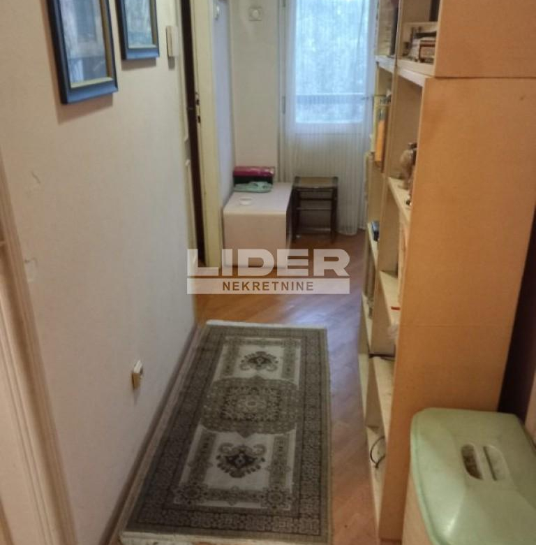 Kuća Prodaja Beograd Mirijevo 240 m2