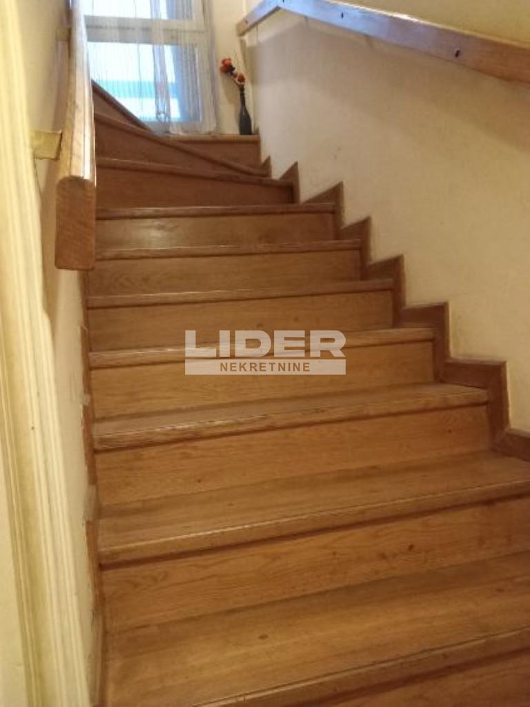 Kuća Prodaja Beograd Mirijevo 240 m2