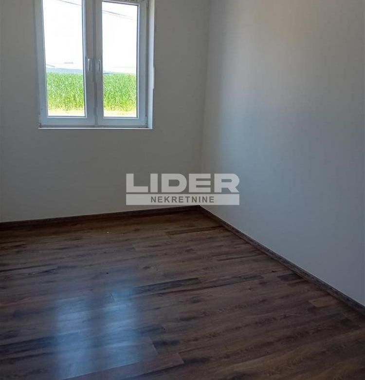 Kuća Prodaja Inđija  115 m2
