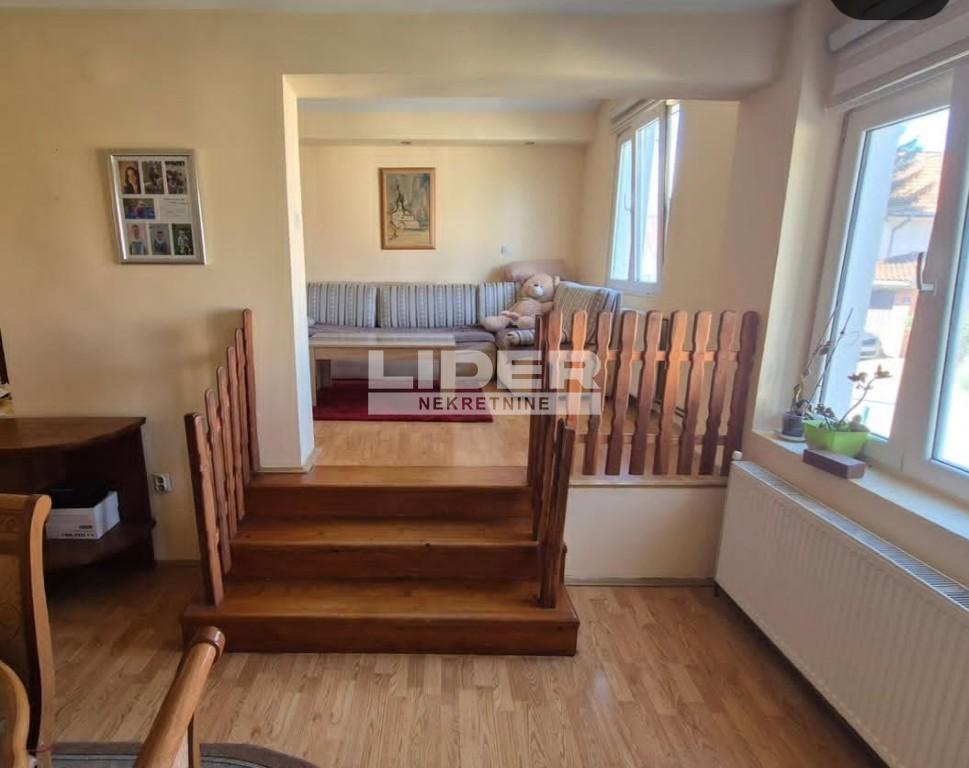 Kuća Prodaja Beograd Kuća Prodaja Beograd 218 m2