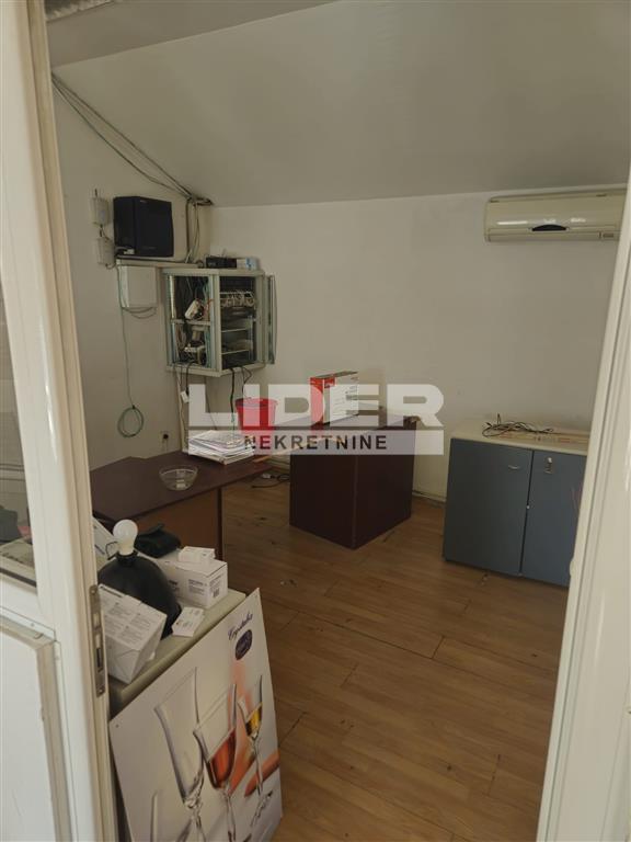 Lokal Izdavanje Beograd Dušanovac 1000 m2